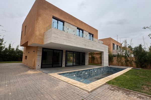 Belle villa dans une résidence sécurisée